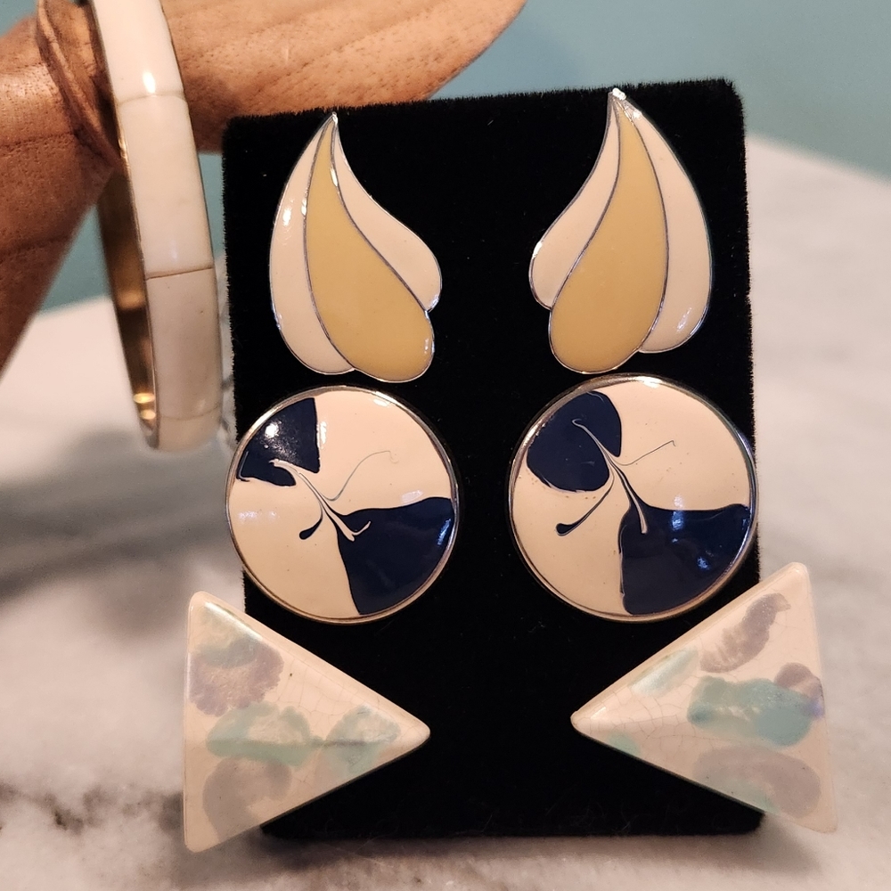 80"s earrings and bangle